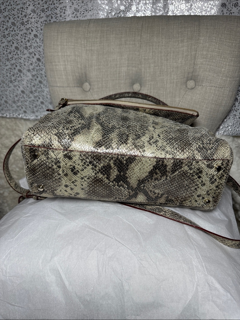 kate spade Snake-Print Shoulder and cross body Bag in Cream gray and gold sparkl - Picture 5 of 9